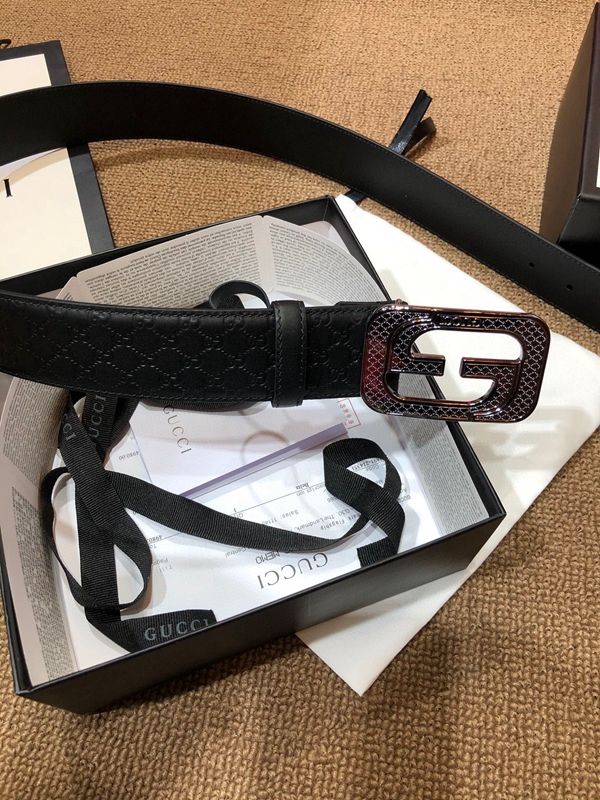 スーパーコピーグッチベルト正面デザイン